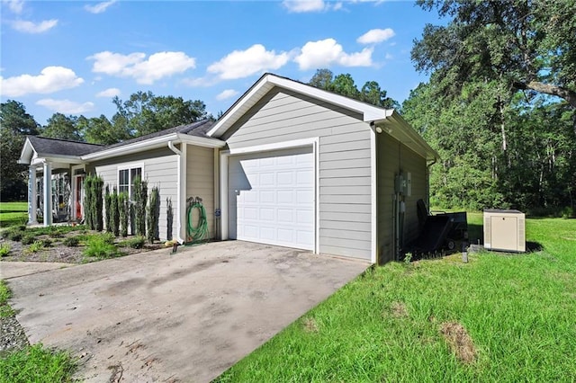 exterior space featuring a yard