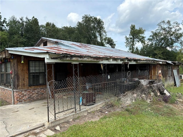 view of front of home