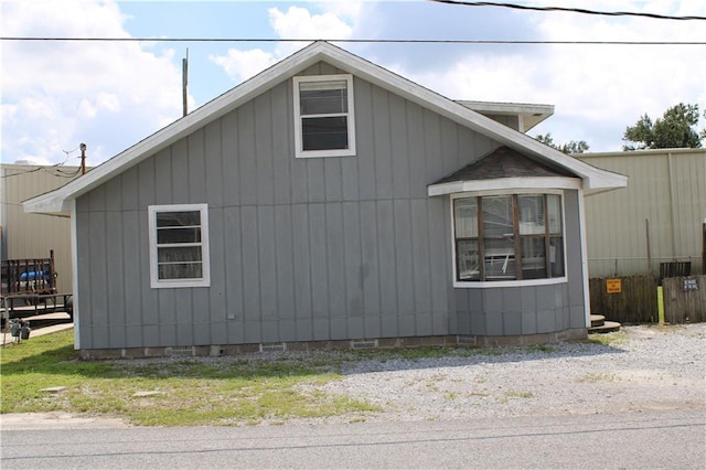 view of home's exterior