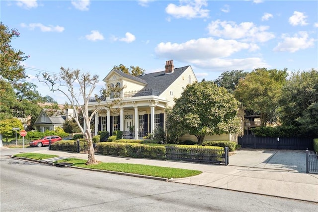 view of front facade featuring covered porch