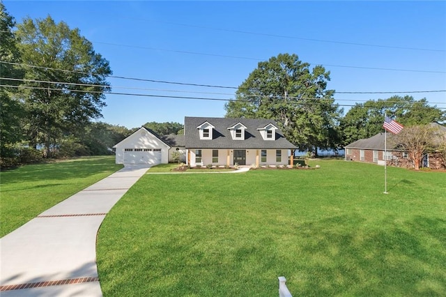 cape cod-style house with a front yard