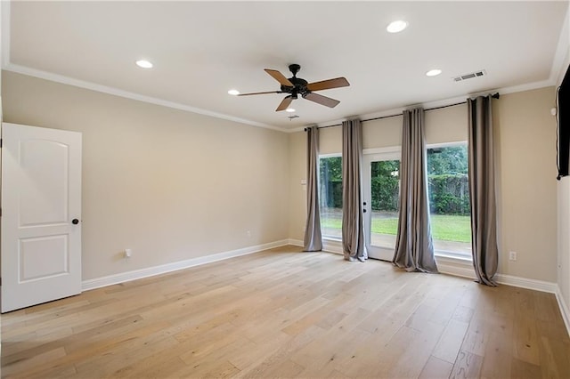 unfurnished room featuring ornamental molding, light hardwood / wood-style floors, and ceiling fan