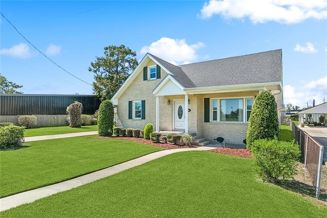 view of front facade with a front lawn