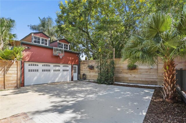 2462 Royal St, New Orleans, LA 70117 - exterior space