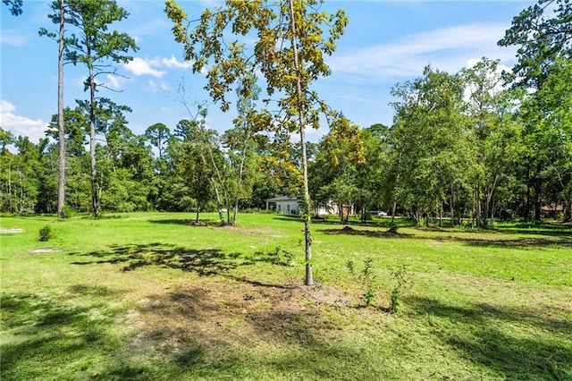 Listing photo 2 for 1785 Lotus Rd, Mandeville LA 70448