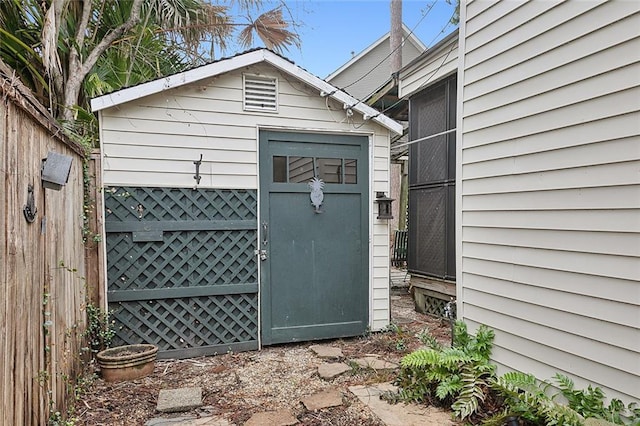 view of outbuilding