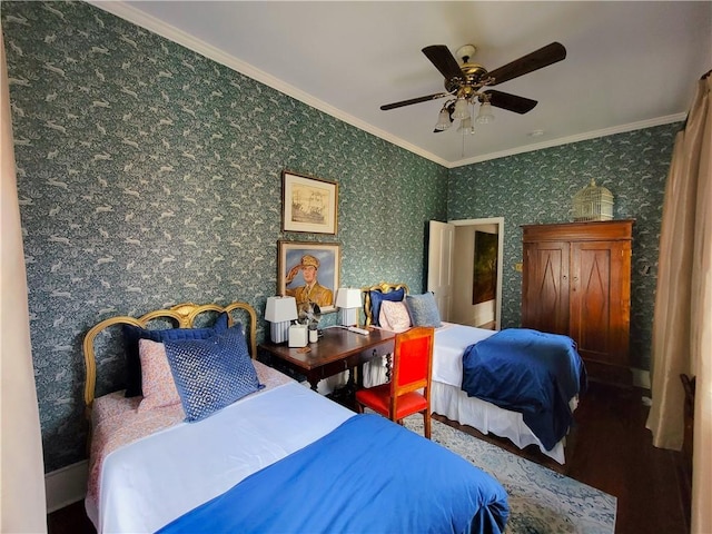 bedroom featuring hardwood / wood-style floors, ceiling fan, and crown molding