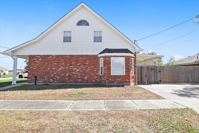 view of front of property