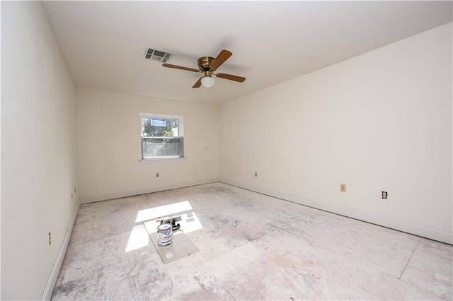 unfurnished room with ceiling fan