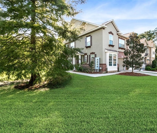 view of front of house featuring a front yard