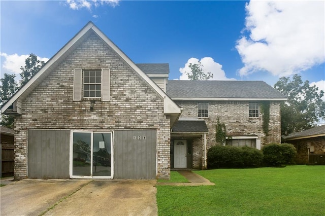 view of front of house with a front yard