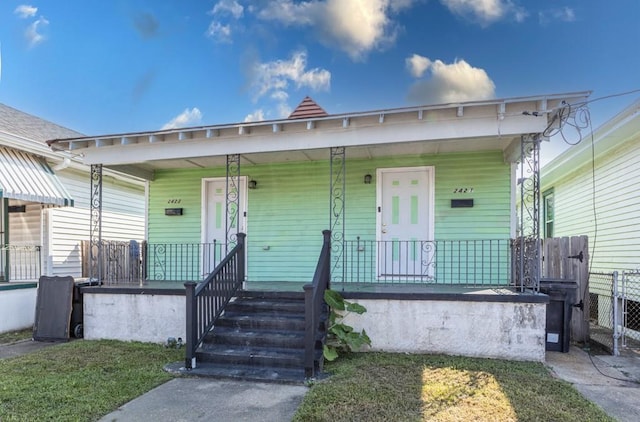 view of front of property with covered porch