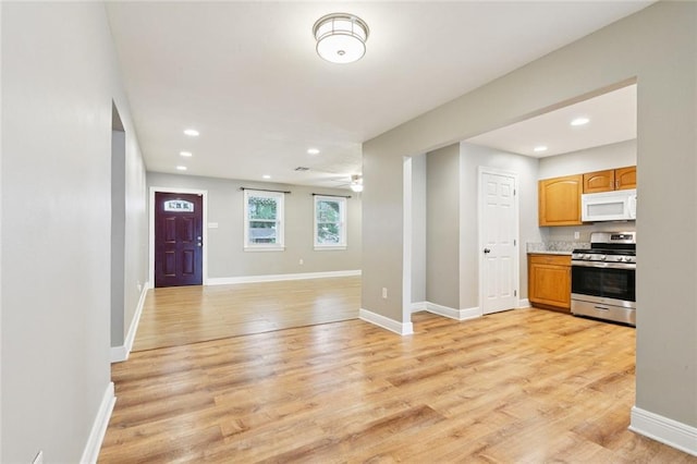 2109 Airline Park Blvd, Metairie, LA 70003 - entryway with light wood-style flooring, recessed lighting, baseboards, and a ceiling fan