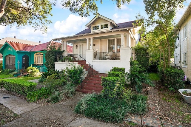 view of front of home with covered porch