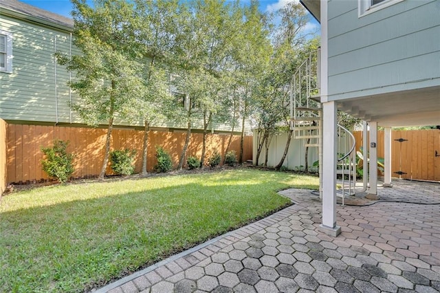 view of yard with a patio