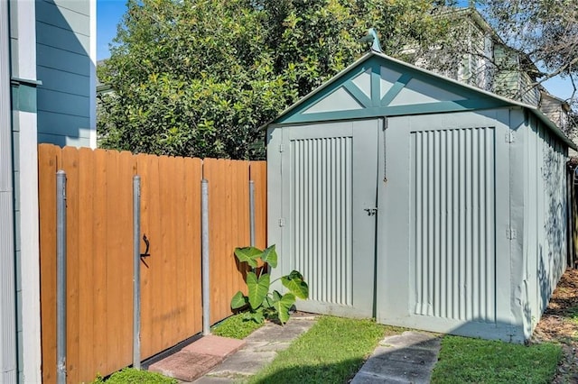 view of outbuilding