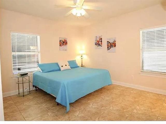 bedroom with ceiling fan