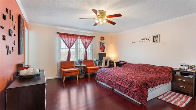 bedroom featuring ceiling fan, a textured ceiling, dark hardwood / wood-style floors, and ornamental molding