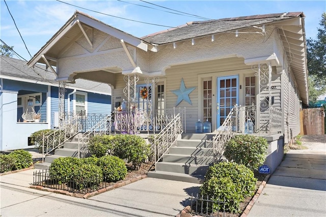 view of front of property with covered porch