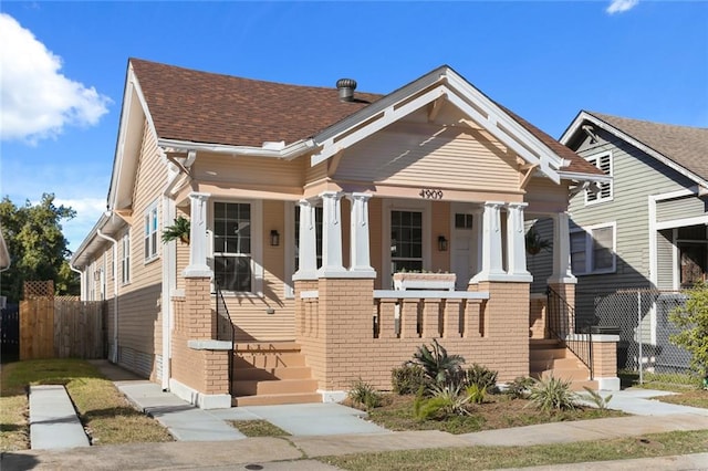 view of front facade featuring covered porch