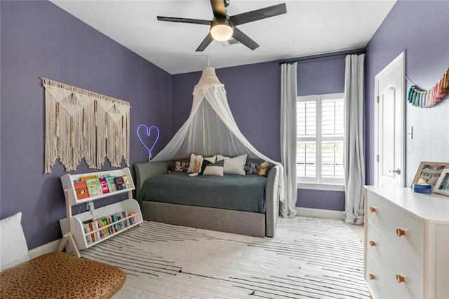 bedroom featuring ceiling fan