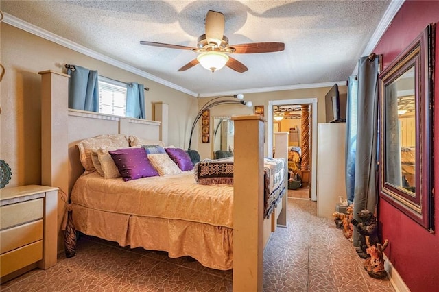 bedroom featuring crown molding, a textured ceiling, and ceiling fan