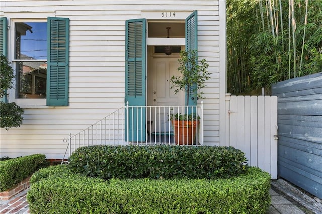 view of entrance to property