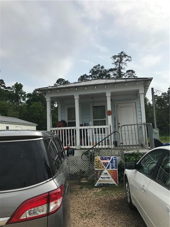 view of front facade with covered porch