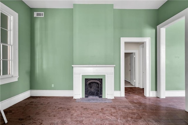 view of unfurnished living room