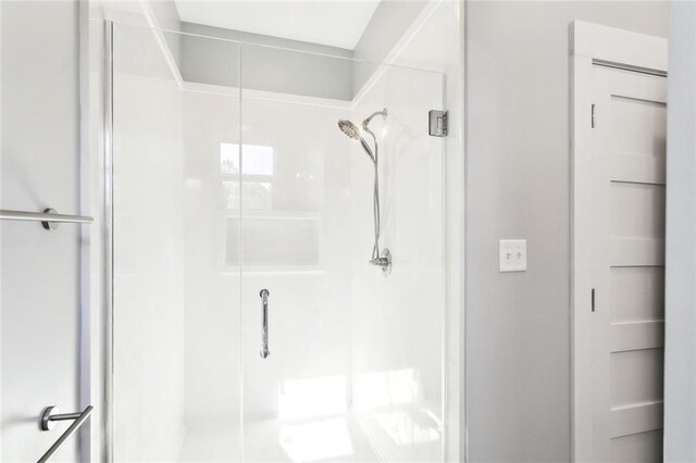 5019 Colorado St, Bay Saint Louis, MS 39520 - full bathroom featuring a stall shower