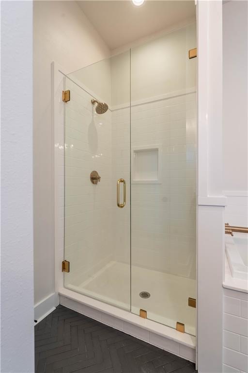 5144 Richland Ave, Marrero, LA 70072 - bathroom with a shower stall