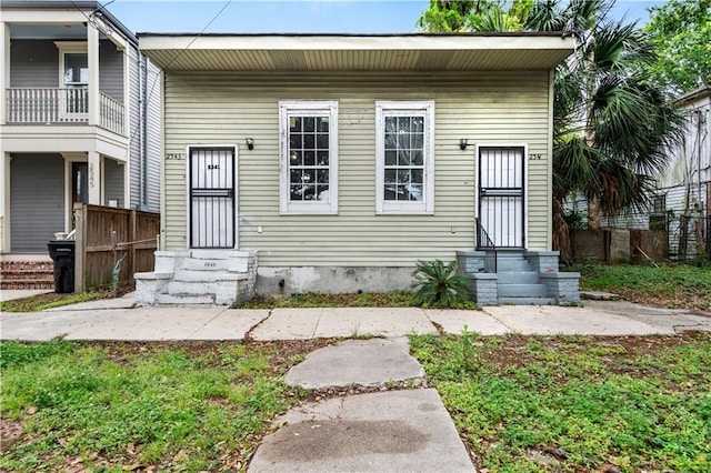 view of front of house