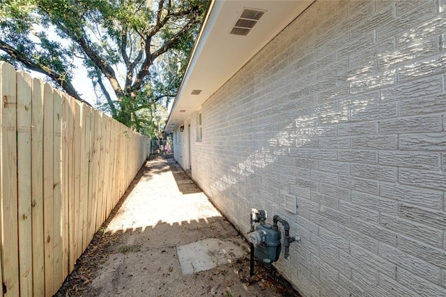 297 Nassau Dr, Slidell, LA 70458 - view of side of property featuring fence