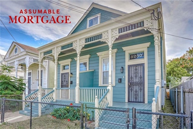 view of front facade with a porch