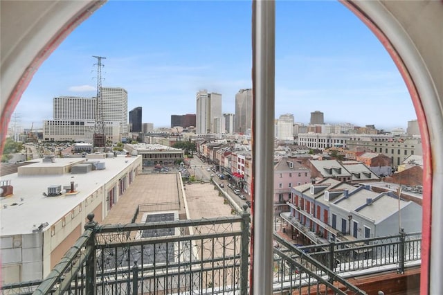 620 Decatur St Unit Phb3, New Orleans, LA 70130 - exterior space featuring a city view