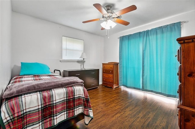 1005 35 Th St, Gretna, LA 70053 - bedroom with baseboards, ceiling fan, and wood finished floors