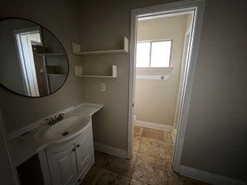 bathroom with vanity