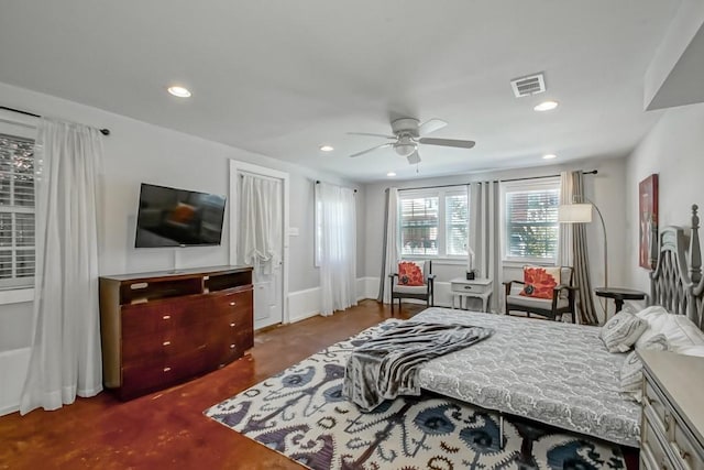 bedroom featuring ceiling fan