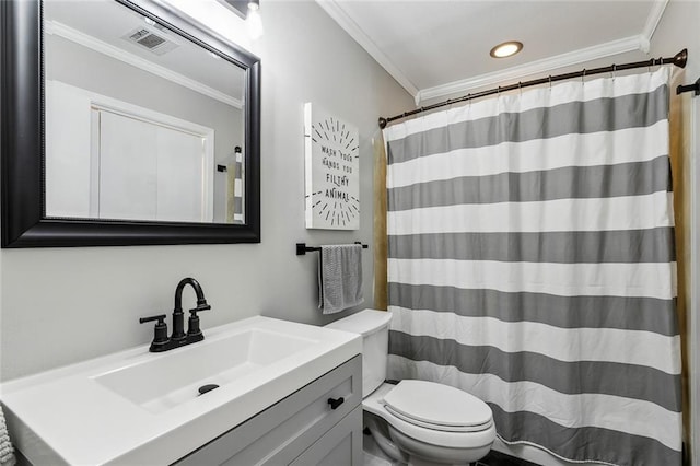 full bath with toilet, ornamental molding, visible vents, curtained shower, and vanity