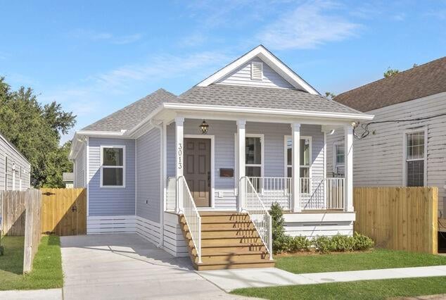 bungalow-style house with a porch