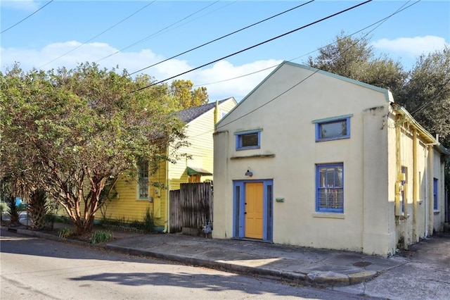 view of front of house