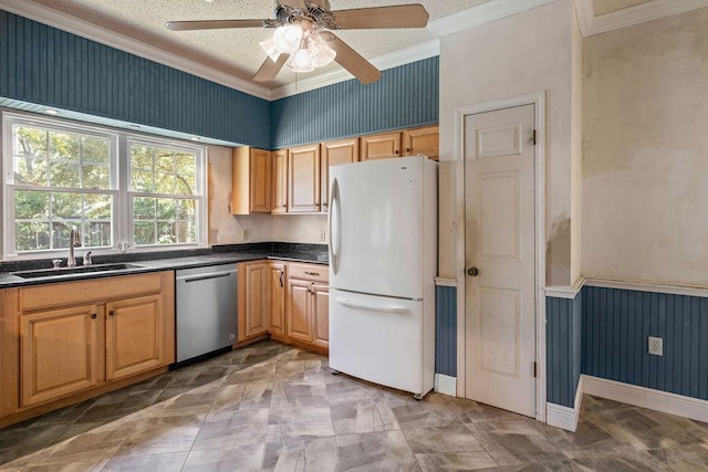 kitchen with a textured ceiling, white refrigerator, ceiling fan, sink, and stainless steel dishwasher