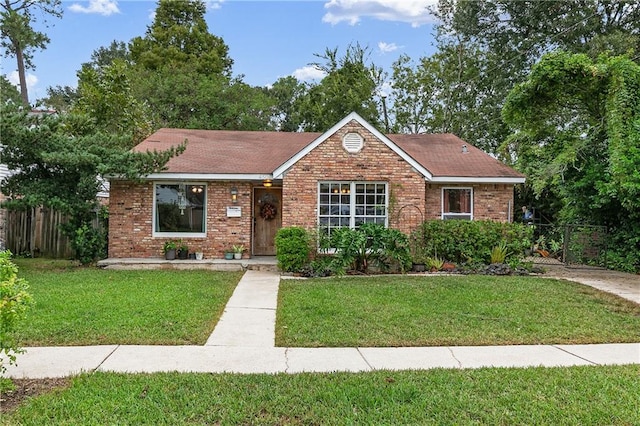 view of front of house with a front yard