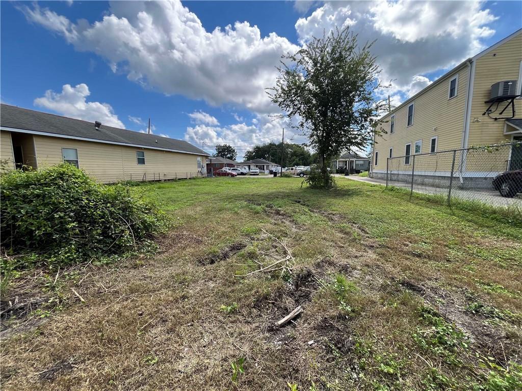 1316 Gordon St, New Orleans, LA 70117