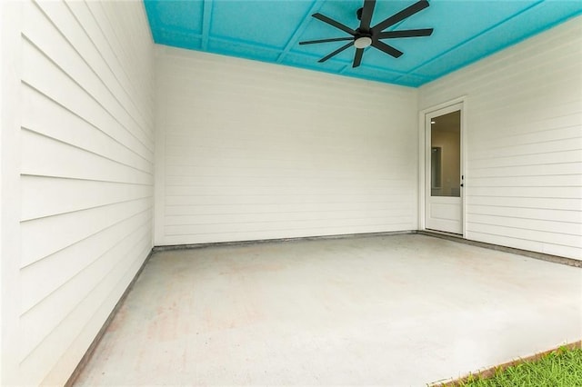 view of patio with ceiling fan