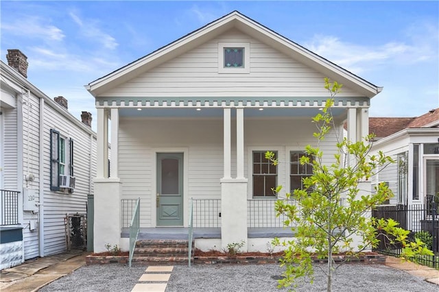 view of front of house featuring a porch