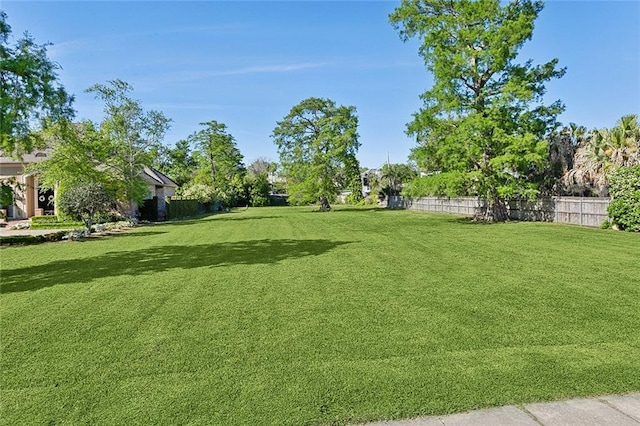 1109 Falcon Rd, Metairie, LA 70005
