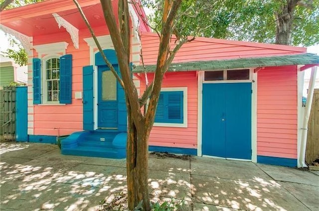 928 Independence St, New Orleans, LA 70117 - view of outbuilding