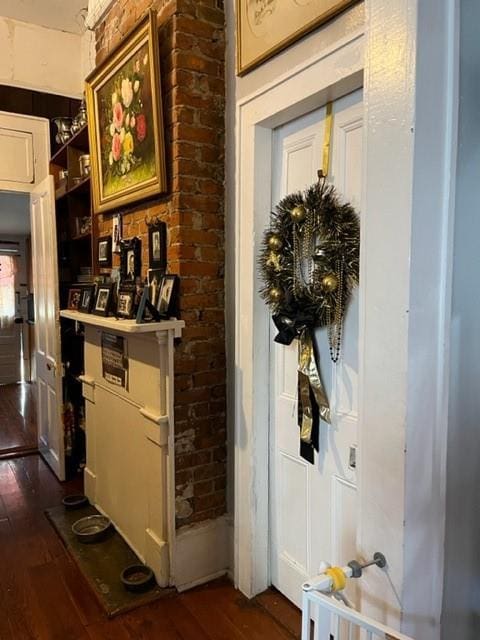 928 Independence St, New Orleans, LA 70117 - bar featuring dark wood-type flooring