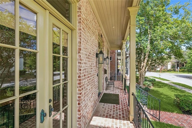 exterior space featuring a porch